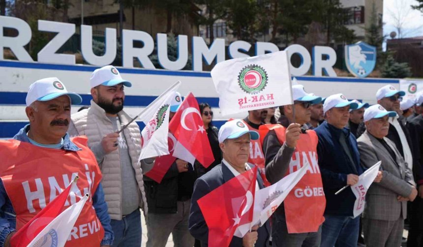 Ezurum'da 1 Mayıs'ta işçiler meydanda