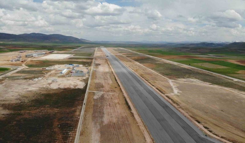 Gümüşhane-Bayburt Havalimanı'nda çalışmalar sürüyor