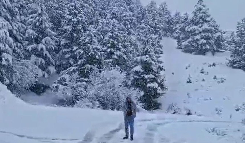 Isparta'da mayıs ayında kar bereketi kartpostallık görüntüler oluşturdu