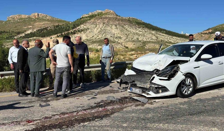Mardin'de iki araç çarpıştı: 1 yaralı