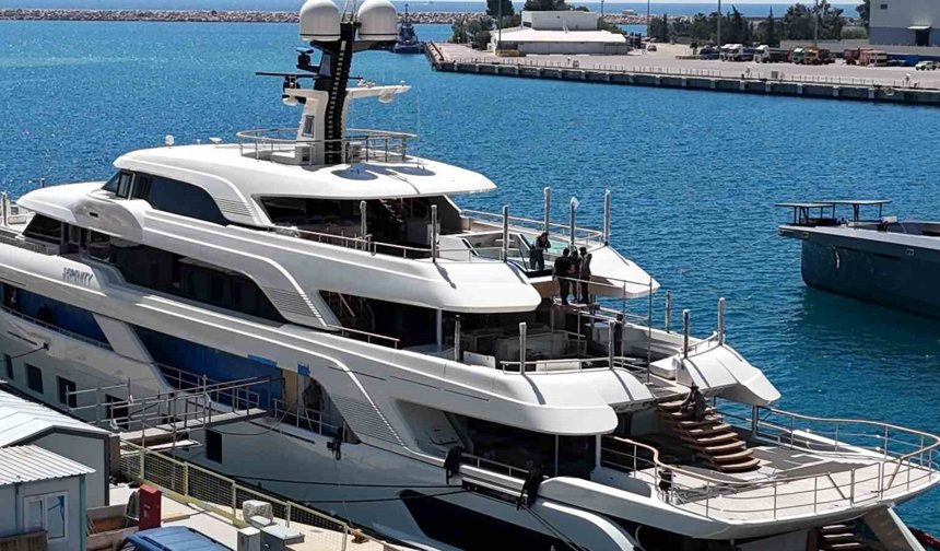 Milyarderlerin yüzen sarayları Antalya'da inşa ediliyor