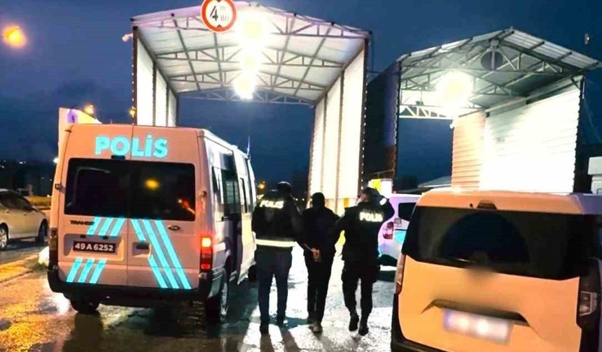 Muş'ta göçmen kaçakçılığı operasyonu: 2 organizatör tutuklandı