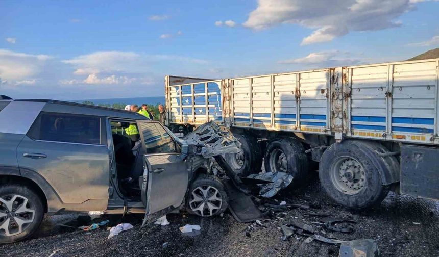 Tatvan-Van Karayolu'nda korkutan kaza: 1'i ağır 6 yaralı