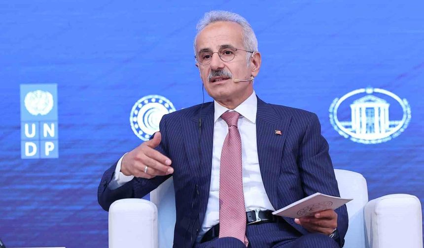 Bakan Uraloğlu, Türkiye-Kuzey Makedonya İş ve Yatırım Forumu'nda konuştu