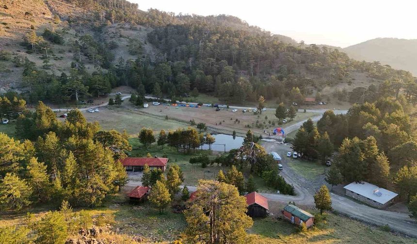 Beyağaç'ın doğal hazinesi Sandras Ultra Trail'e ev sahipliği yaptı