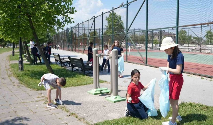 Çocuklardan ortak çağrı 'Kirletme, temizle'