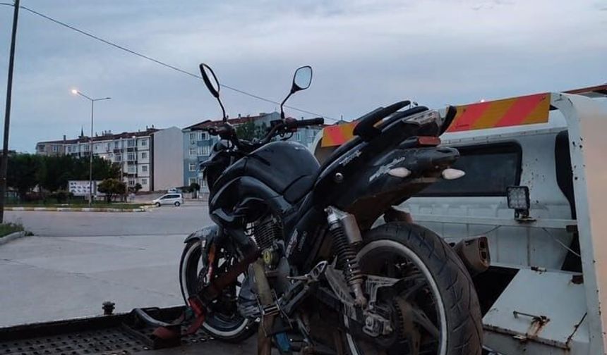 Edirne'de abartı egzozlu motosiklete 27 bin 629 TL ceza