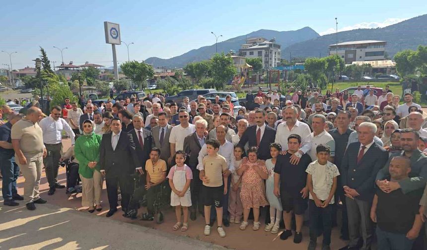 İslahiye ilçesi, Kaymakam Mehmet Soylu'ya konvoy ve gözyaşlarıyla veda etti