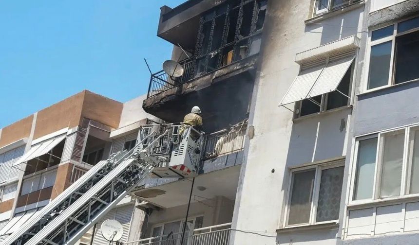 İzmir'de korkutan yangın: 6 kişi dumandan etkilendi