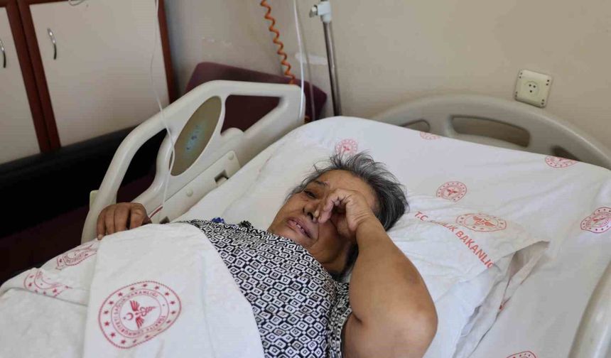Karnından 40 kilogram kitle çıkarıldı