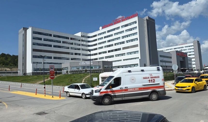 Kütahya'da okul etkinliğinde gıda zehirlenmesi şüphesiyle 25 kişi hastanelik oldu