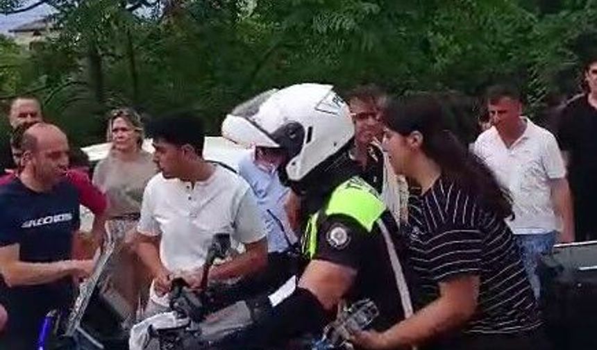 LGS'ye geç kalan öğrencilerin yardımına polis yetişti