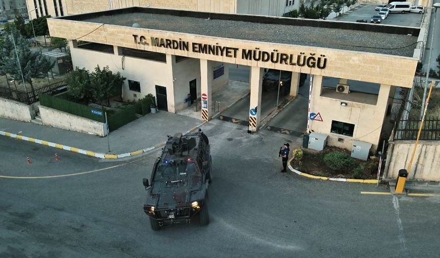 Mardin merkezli 7 ilde yasa dışı bahis ve dolandırıcılık operasyonu: 10 milyarlık işlem hacmi belirlendi