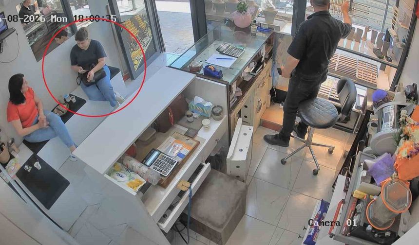 Nişanlısı tarafından öldürülen genç kadın rahatsız edici derecede kıskanıldığını ve ayrılmak istediğini kuyumcuya anlatmış