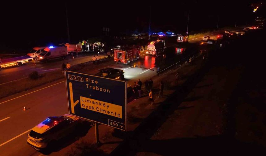 Rize'de 3 kişini hayatını kaybettiği, 4 kişinin ise yaralandığı kaza yeri havadan görüntülendi