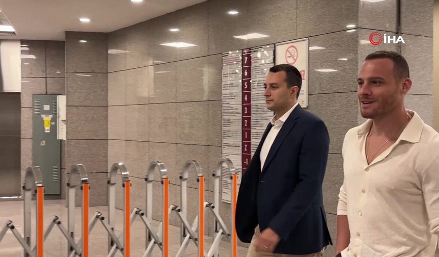 Oyuncu Kerem Bursin: "AHBAP Derneğine 200 bin TL bağışta bulundum"