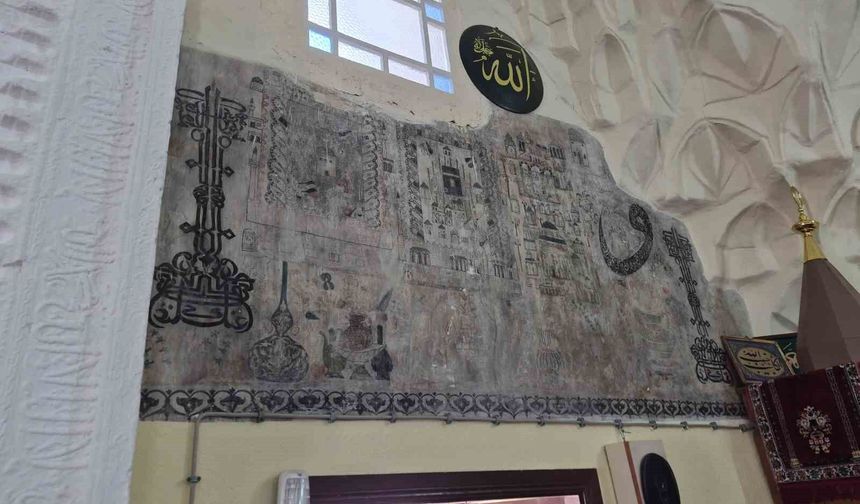 Anadolu topraklarının ilk Kabe minyatürü 752 yaşındaki bu camide