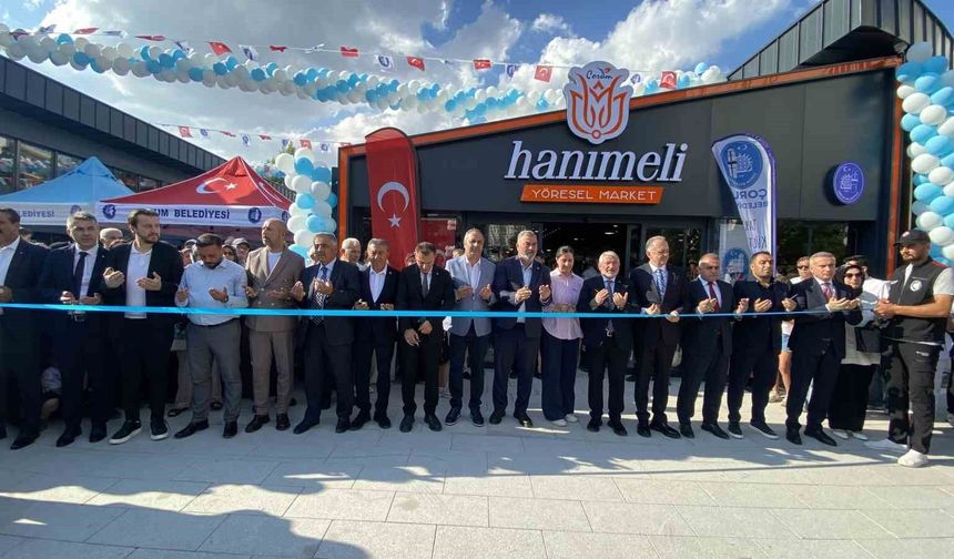 Çorum'da yerel üreticilerin ürünlerini vatandaşlarla buluşturan market hizmete açıldı