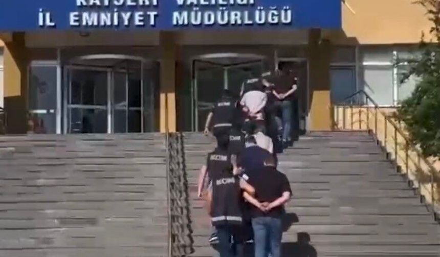 Kayseri'de sigara kaçakçılarına operasyon: 4 gözaltı