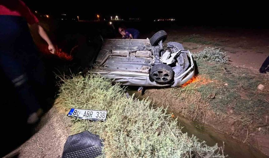 Mardin'de otomobil takla attı: 3 yaralı