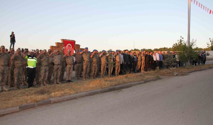 Şehit Binbaşı Arslan Kulaksız saldırıya uğradığı caddede anıldı