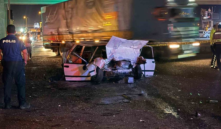 Tofaş, kağıt gibi ezildi: 1 ölü, 3 yaralı