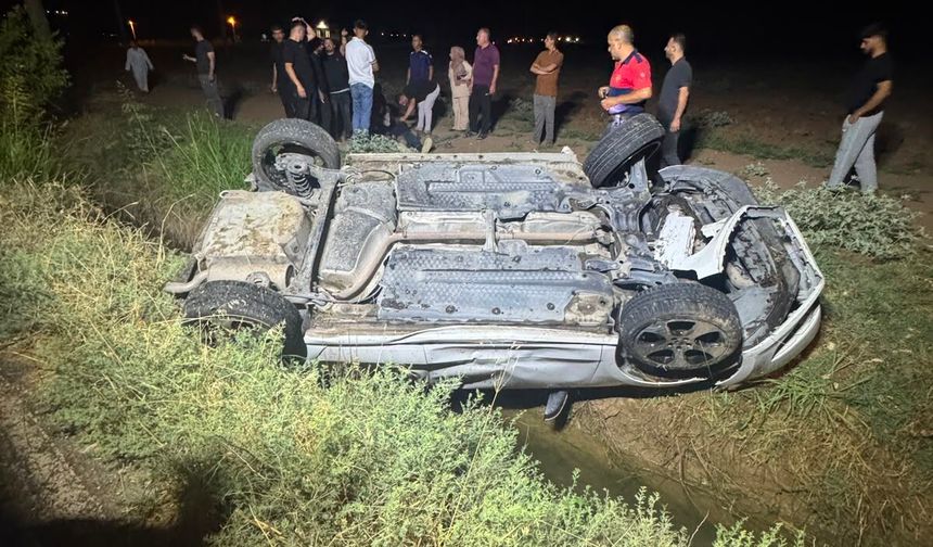Mardin'de Otomobil Su Kanalına Uçtu: 3 Yaralı