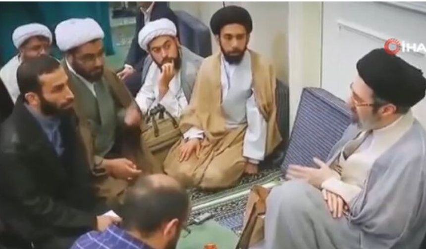 İran’dan Mücteba Hamaney’in Yeni Görüntüleri: İlk Kez Yayınlandı