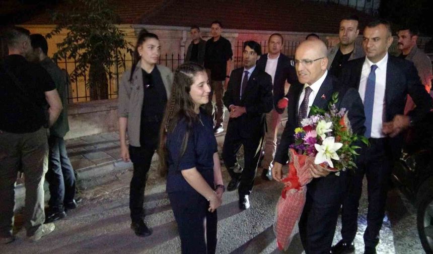 Bakan Şimşek, Gercüş'te toplu açılış törenine katıldı