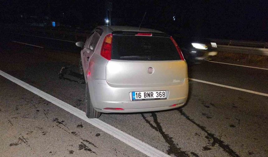 Bariyere çarpan otomobilin sürücüsü yaralandı