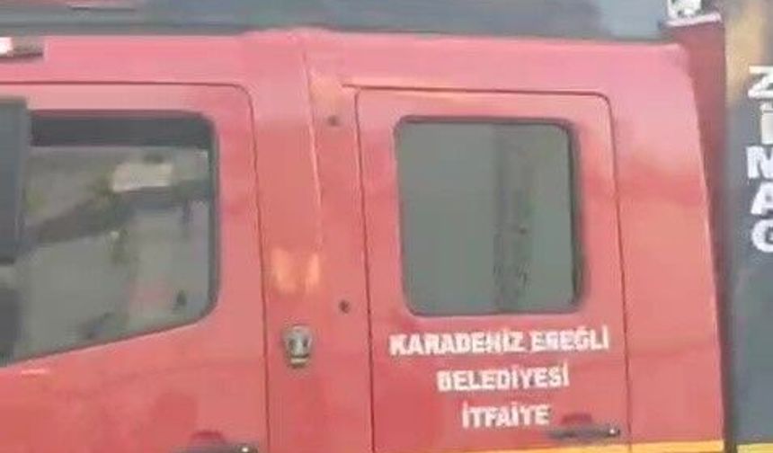 Elektrikli fırından çıkan yangın evi kullanılamaz hale getirdi