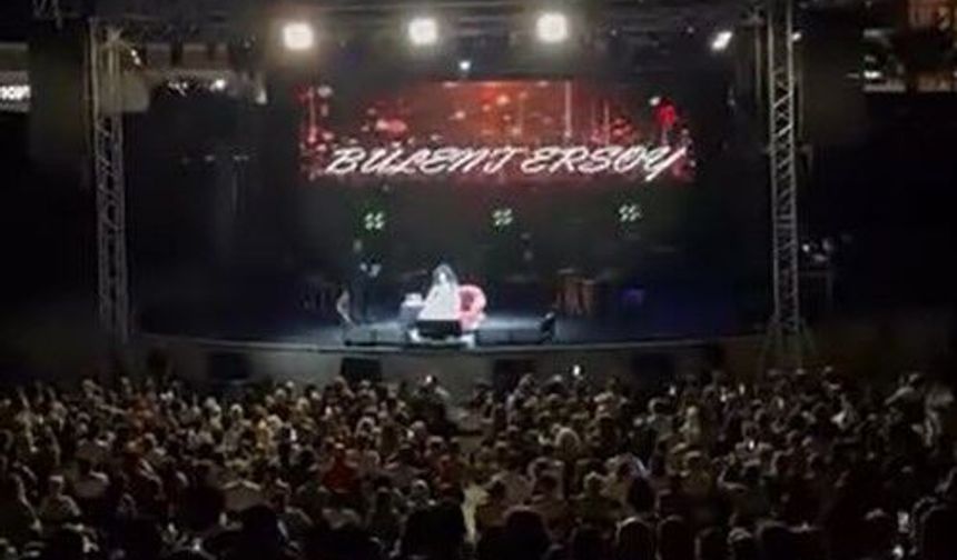 Kuşadası AVM'de sahne alan Bülent Ersoy'dan ağza alınmayacak küfürler