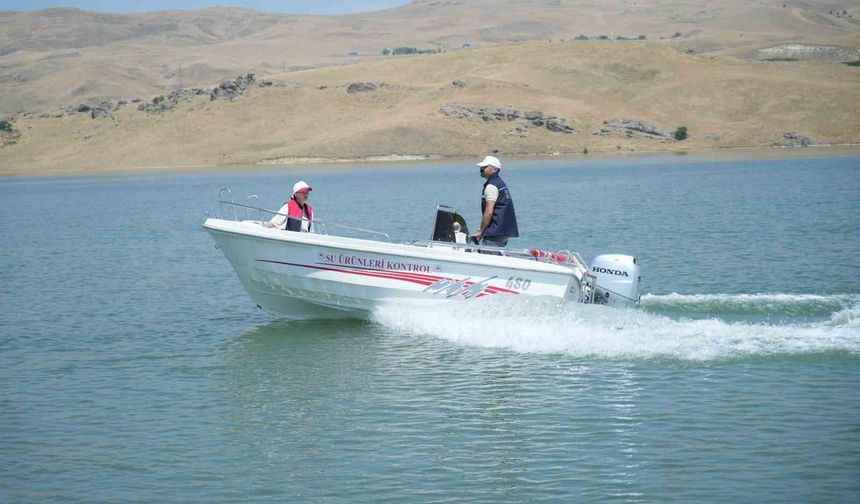 Muş'ta kaçak avcılığa tekne destekli sıkı denetim
