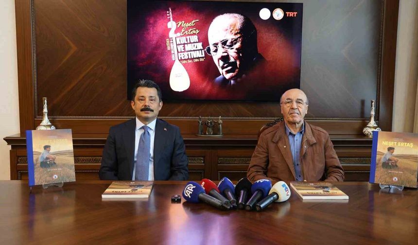 Neşet Ertaş'ın sanatını anlatan kitap okuyucuyla buluşuyor