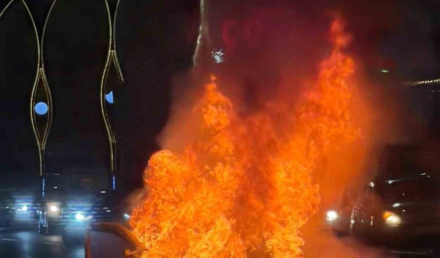 Polatlı'da seyir halindeki otomobil alevlere teslim oldu
