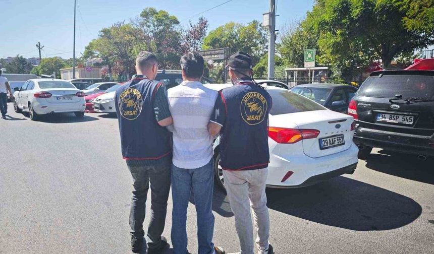 11 yıl 6 ay hapis cezasıyla aranan firari İstanbul'da yakalandı