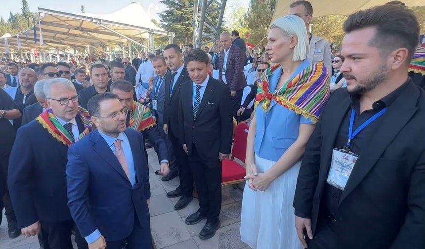 Adalet Bakanı Akın Gürlek Söğüt şenlikleri için ilçeye geldi