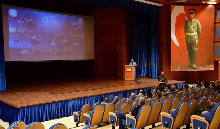 Ankara Askeri Ataşeler Birliği Sonbahar Konferansı, Aksaz Deniz Üs Komutanlığında gerçekleştirildi