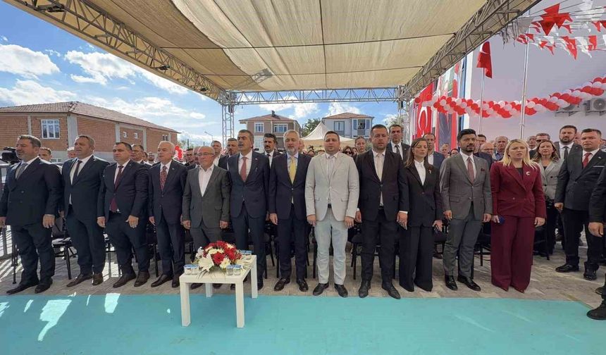 Bakan Tekin: '2024 TIMSS döngüsünde Türkiye birçok alanda Avrupa'nın ve OECD ülkelerinin arasında ilk 5 içerisinde yer aldı'