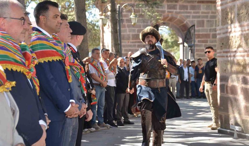 Ertuğrul Gazi'yi Anma ve Yörük Şenlikleri başladı