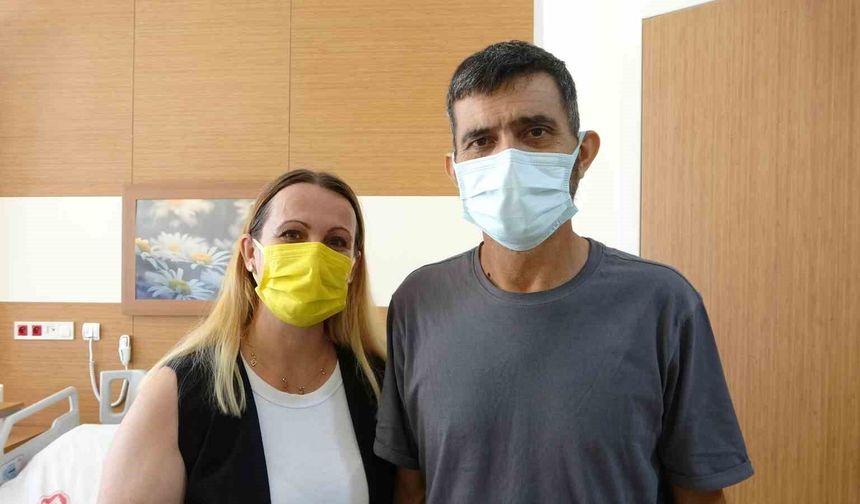 Eşinin böbreği ile hayata tutundu