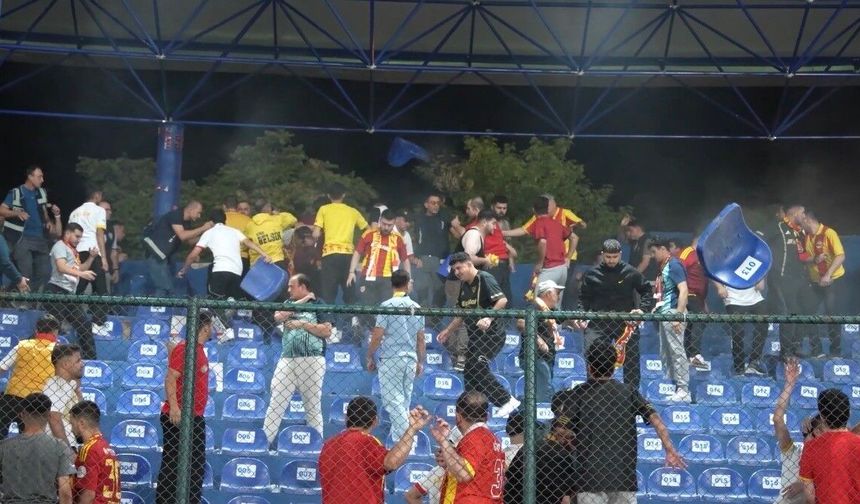 Kayserispor taraftarları tribün koltuklarını kırdı, stadyum zarar gördü