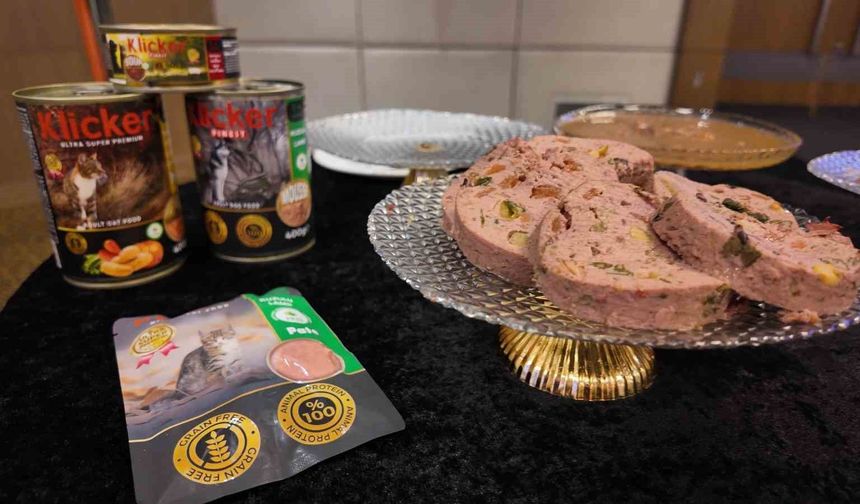 Klicker, Konya'da veteriner hekimlerle buluştu