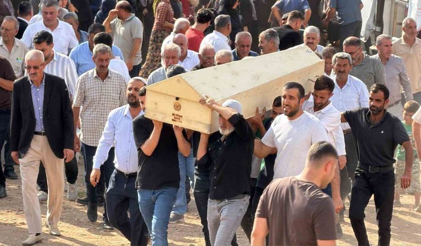 Mardin'de tarlada ölü bulunan çocuğun cenazesi defnedildi