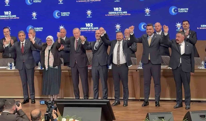 Marmara Adalar Belediye Başkanı Dinçer, AK Parti'ye katıldı