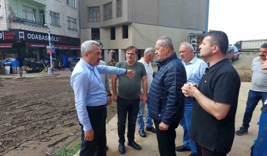 Rize'de sağanak yağışın vurduğu Pazar'da hasar tespit çalışmaları sürüyor