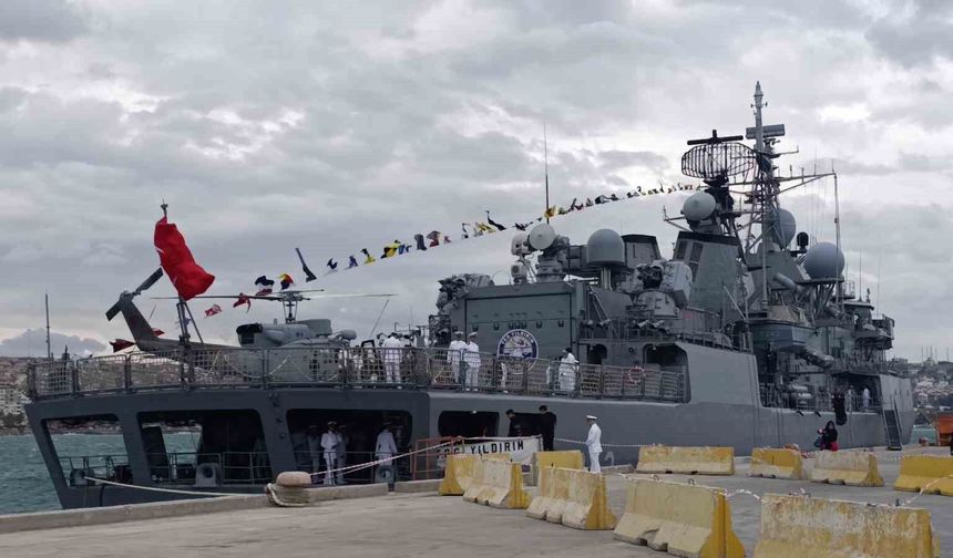 TCG Yıldırım Fırkateyni Tekirdağ'da ziyarete açıldı
