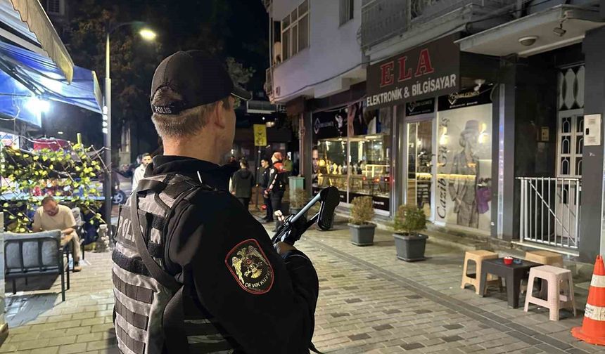 Uşak'ta emniyet ve jandarmadan 'Huzur ve Güven' uygulaması