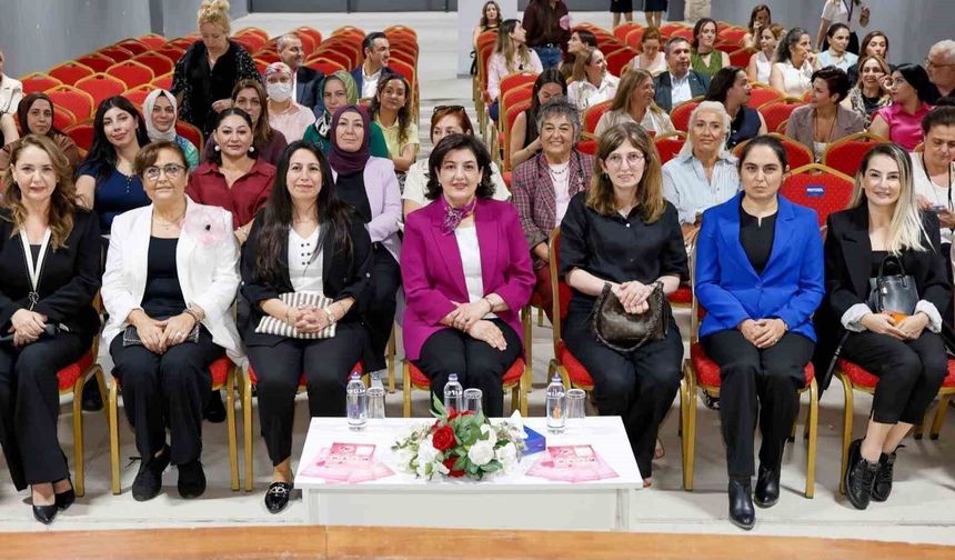 Adana'da meme kanserine karşı farkındalık etkinliği düzenlendi
