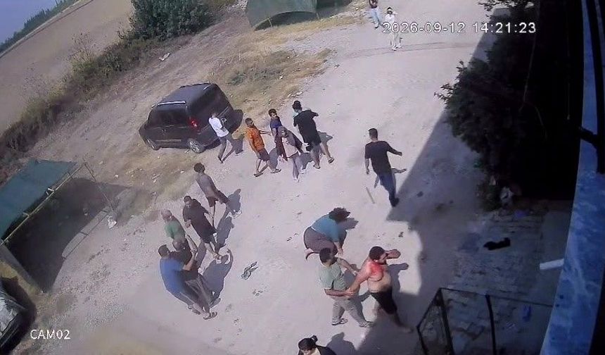 Çocukların gürültüsü kavgaya dönüştü: Zincir, keser, sopa ve bıçaklarla saldırdılar